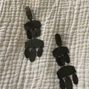 Kendra Scott Black Chandelier Dangle Earrings